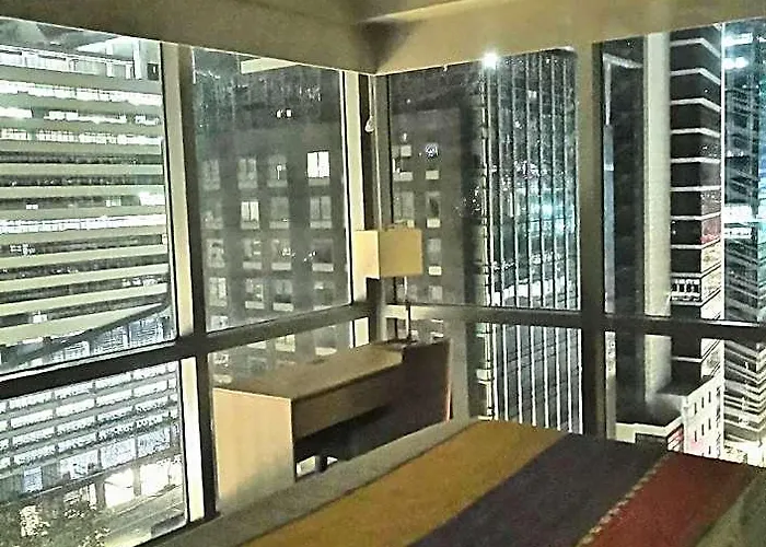 فندق Avant - Bonifacio Global 5*